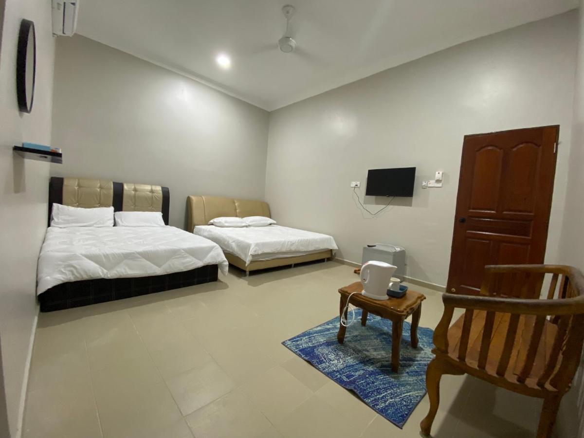 Sasuka Guesthouse Marang Exterior foto