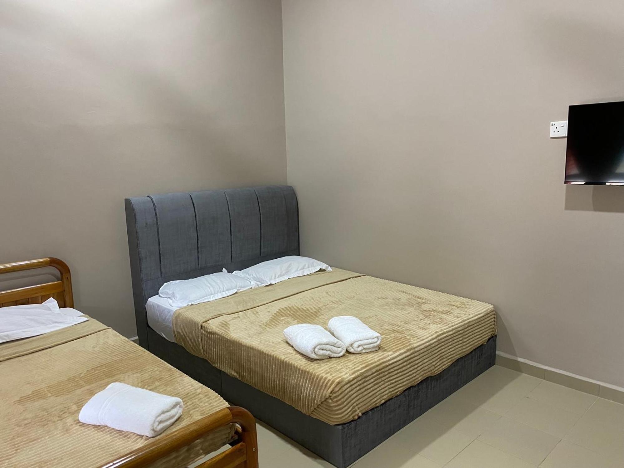 Sasuka Guesthouse Marang Exterior foto